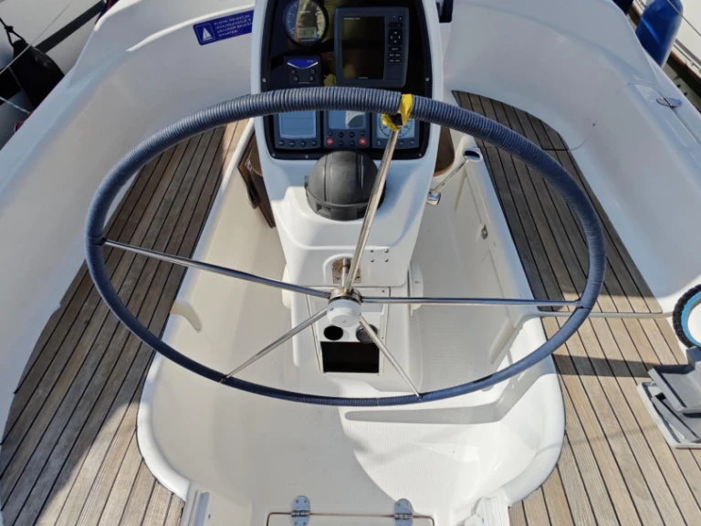 Wynajmij Żaglowiec z lub bez skippera Bavaria w Punat