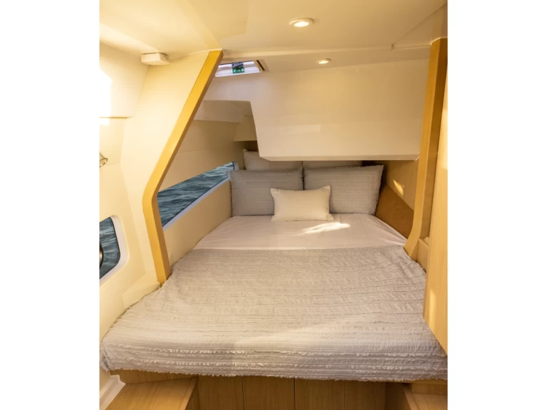 Wynajem Motorówka Aquila z patentem 