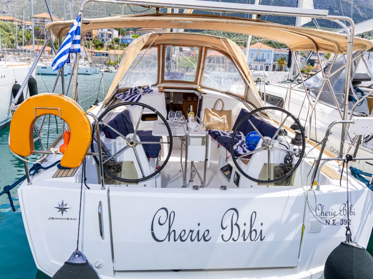 Żaglowiec do wynajmu w Lefkáda w najlepszej cenie