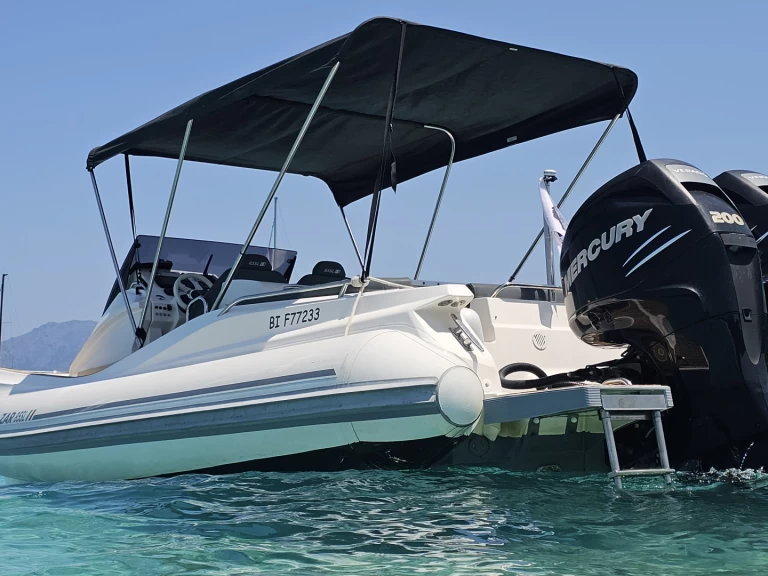 Wynajem Łódż półsztywna Zar z patentem 