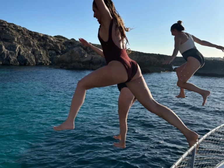 Wynajmij Motorówka z lub bez skippera Jeanneau w Marina Formentera