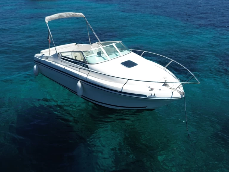 Wynajem Motorówka Jeanneau z patentem 