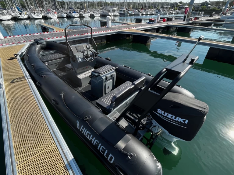 Wynajmij Łódż półsztywna z lub bez skippera Highfield w La Forêt-Fouesnant