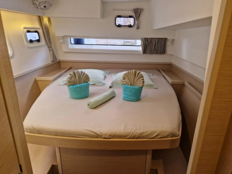 Wynajmij Katamaran z lub bez skippera Lagoon w Ajaccio