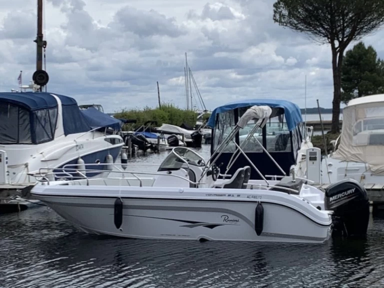 Wynajem w Biscarrosse- Ranieri  Voyager 21S na SamBoat