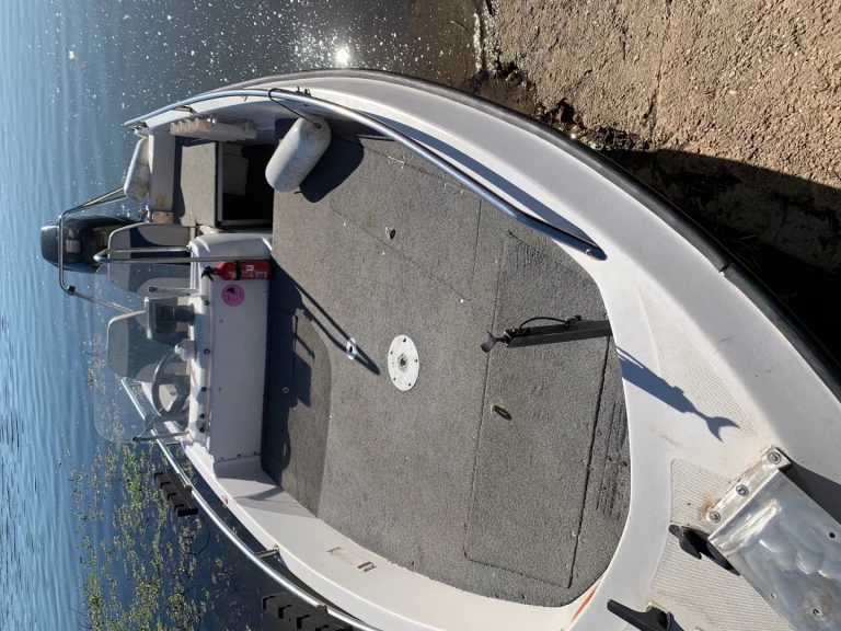 Wynajem Motorówka Ryds z patentem 