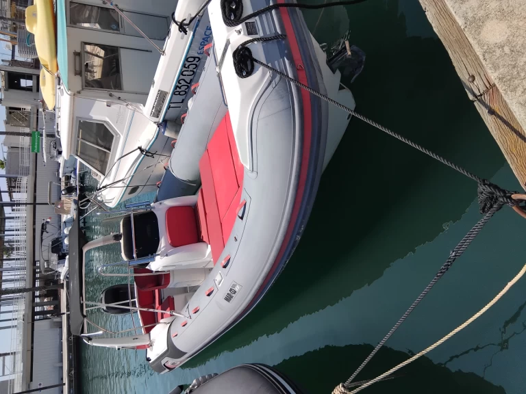 Wynajem łodzi Sainte-Maxime tanio 23