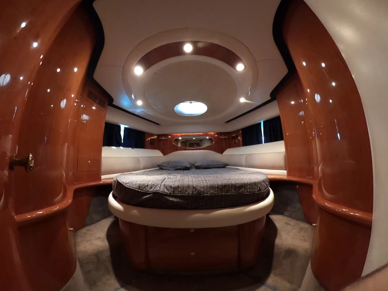 Wynajmij Motorówka z lub bez skippera Cranchi w Himarë