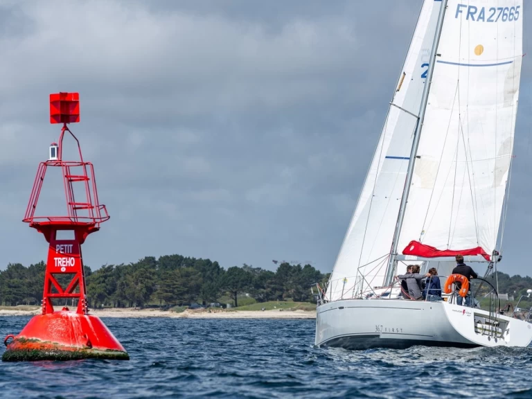 Żaglowiec do wynajmu w La Trinité-sur-Mer w najlepszej cenie