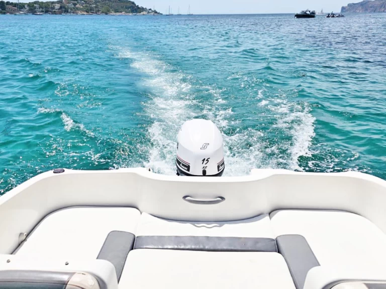 Wynajem łodzi Bayliner E16 w La Savina na SamBoat 