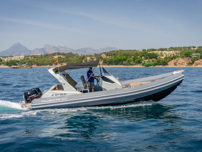 Italboats Stingher 28GT między profesjonalistami a osobami prywatnymi w Altea