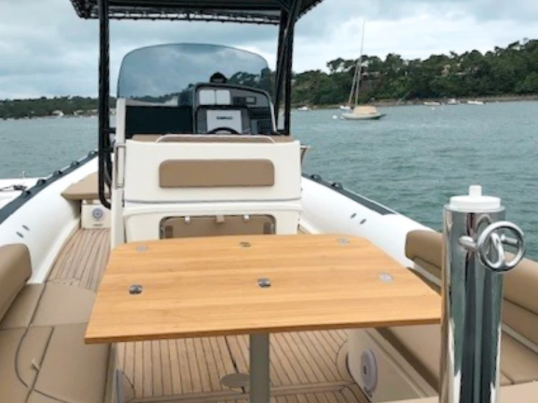 Wynajem łodzi Cap Ferret tanio BWA 33