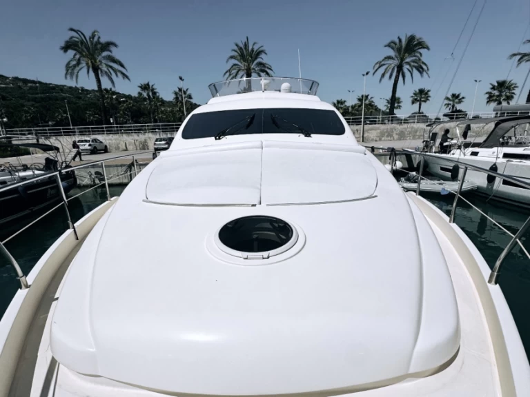 Aicon Aicon 56 Fly między profesjonalistami a osobami prywatnymi w Capo d'Orlando