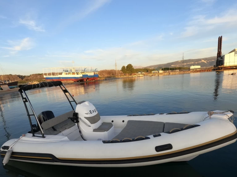 Wynajem Łódż półsztywna w Gjiri i Vlorës - Eagle Eagle 1