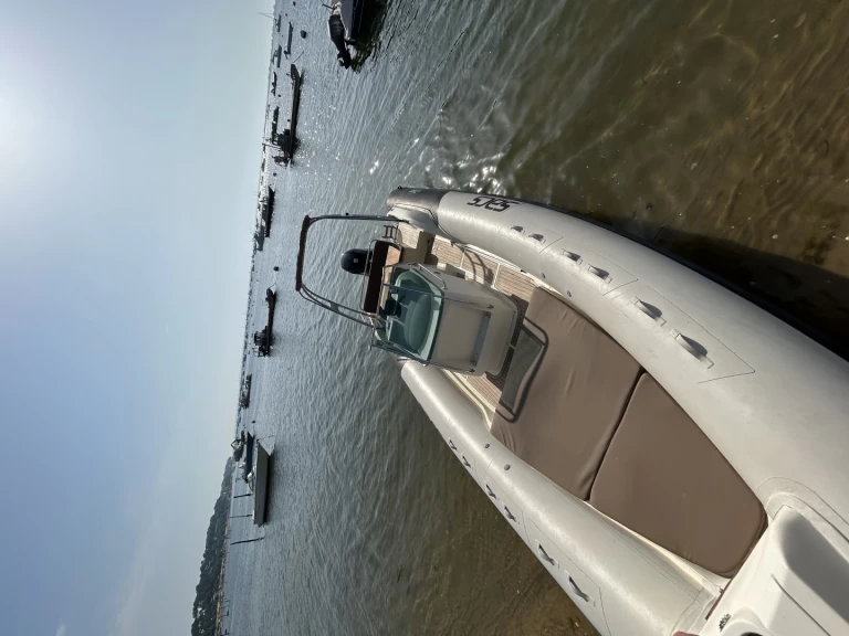 Wynajmij Łódż półsztywna z lub bez skippera Sacs w Le Canon