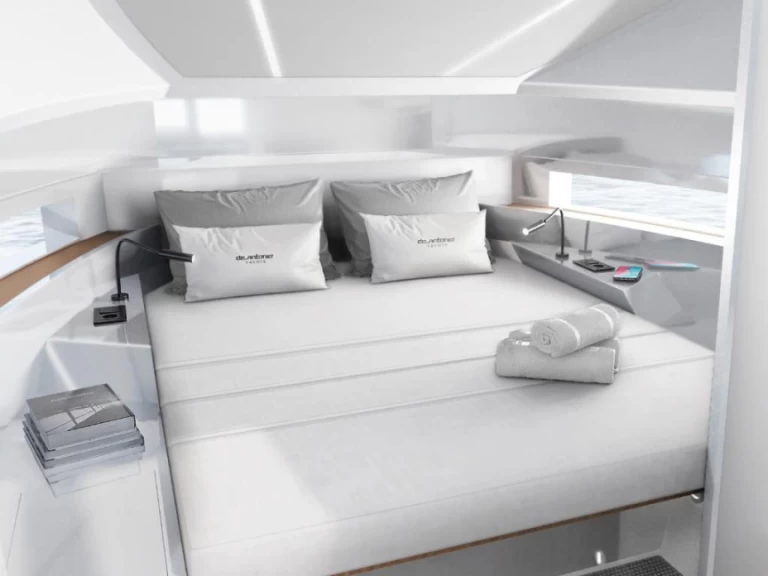 DEANTONIO YACHTS D32 między profesjonalistami a osobami prywatnymi w Denia