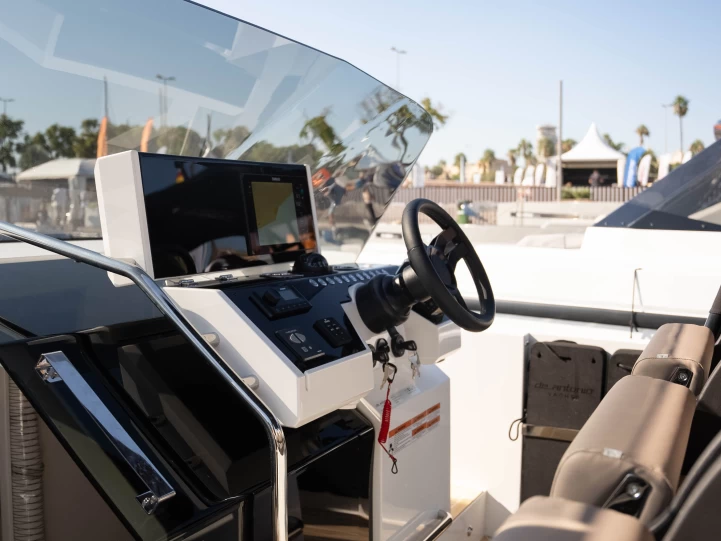 Wynajmij DEANTONIO YACHTS D32 w Denia