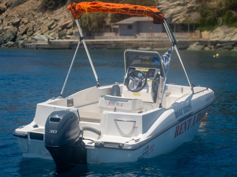 Wynajmij Motorówka z lub bez skippera Poseidon w Agía Pelagía