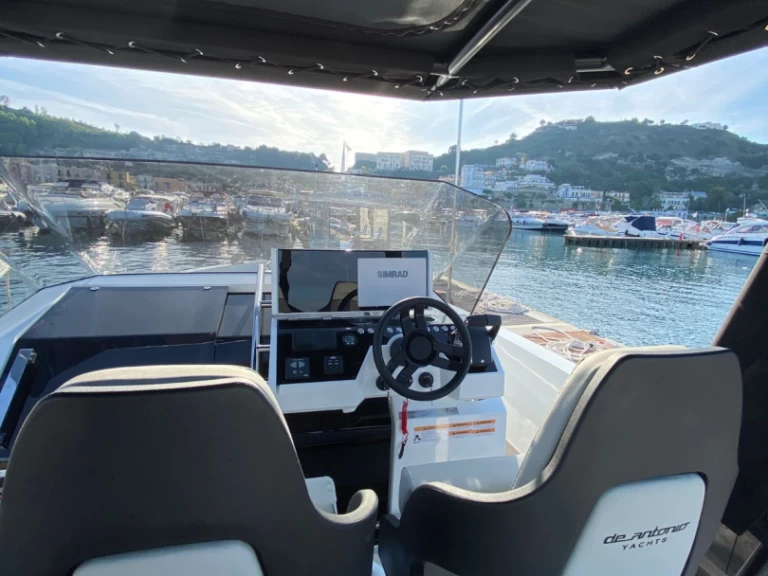 Wynajem w Neapol- De Antonio D32-OPEN na SamBoat