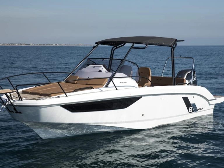 Motorówka do wynajmu w Hyeres w najlepszej cenie