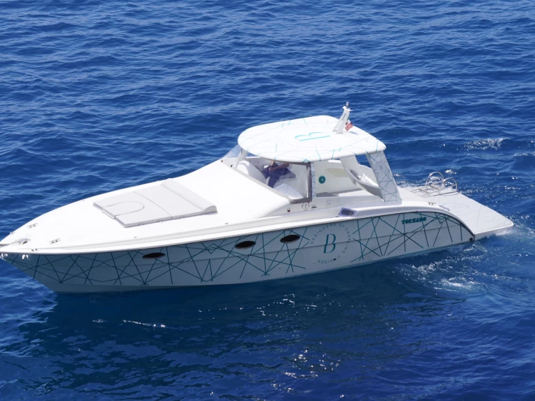 Wynajem Motorówka Tornado z patentem 