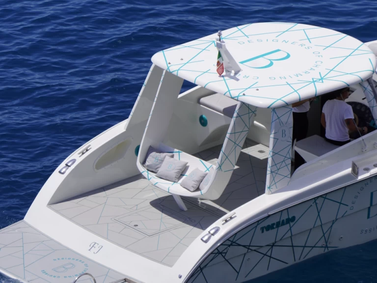 Wynajem Motorówka w Amalfi - Tornado Tornado 38 Flush Deck