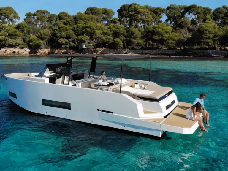 Wynajem Motorówka w Denia - DEANTONIO YACHTS D42