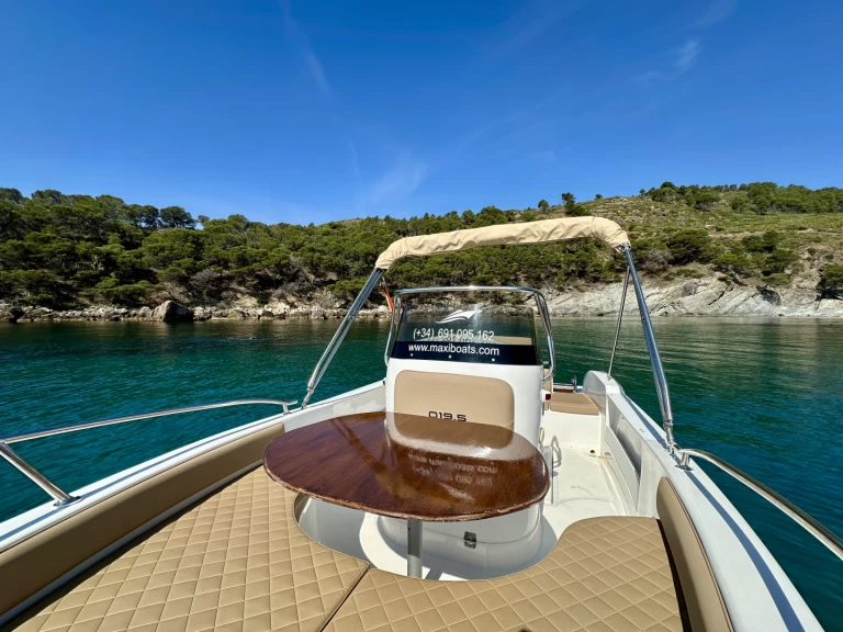 Wynajem łodzi Roses tanio 19.5