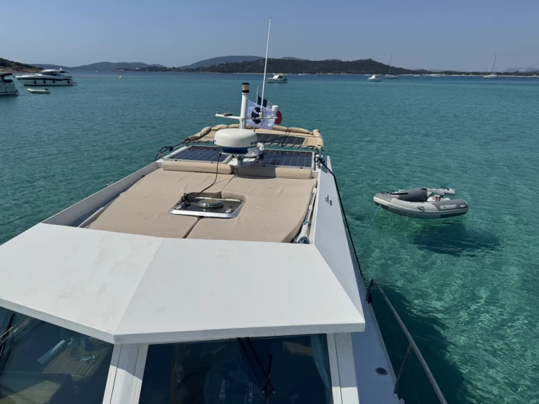 Wynajem Motorówka w Sainte-Lucie de Porto-Vecchio - Meta Yacht JMF 32
