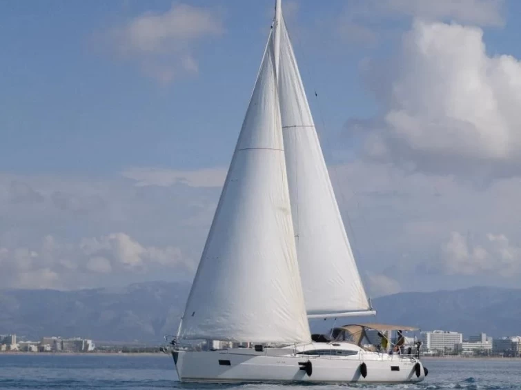 Wynajem Żaglowiec w Antibes - Bénéteau Oceanis 45