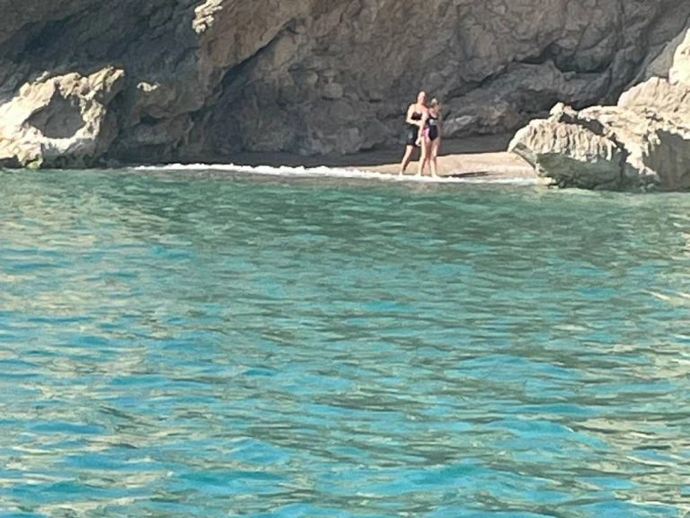 Wynajem łodzi Vilanova i la Geltrú tanio Horizon 210