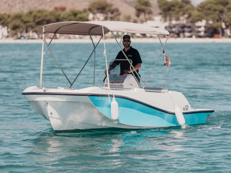 V2 BOATS 5.0 SPORT między profesjonalistami a osobami prywatnymi w Port d'Alcudia