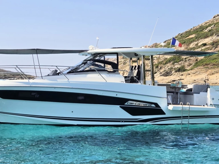 Wynajem Motorówka Jeanneau z patentem 