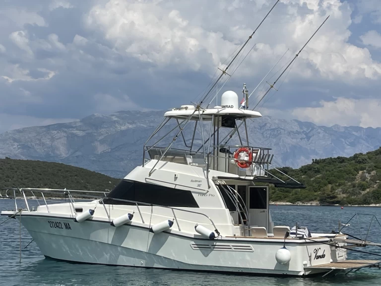 Wynajmij Rodman Rodman 1250 Fisher Pro w Makarska