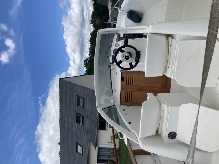 Wynajmij Motorówka z lub bez skippera Bénéteau w Vannes