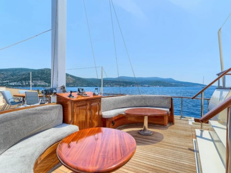 Wynajmij Custom Made D120 w Bodrum