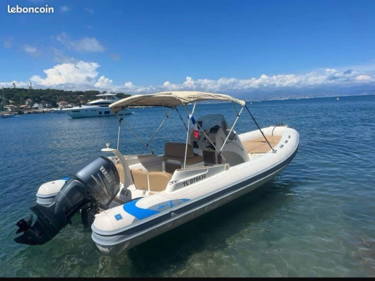 Wynajem Motorówka Pacific Craft z patentem 