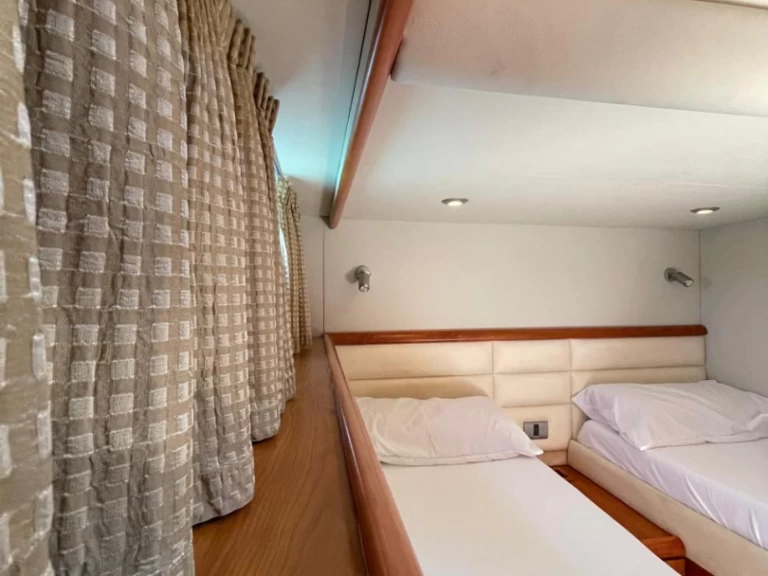 Wynajem Luksusowy jacht w Vlorë - Sunseeker Manhattan 56