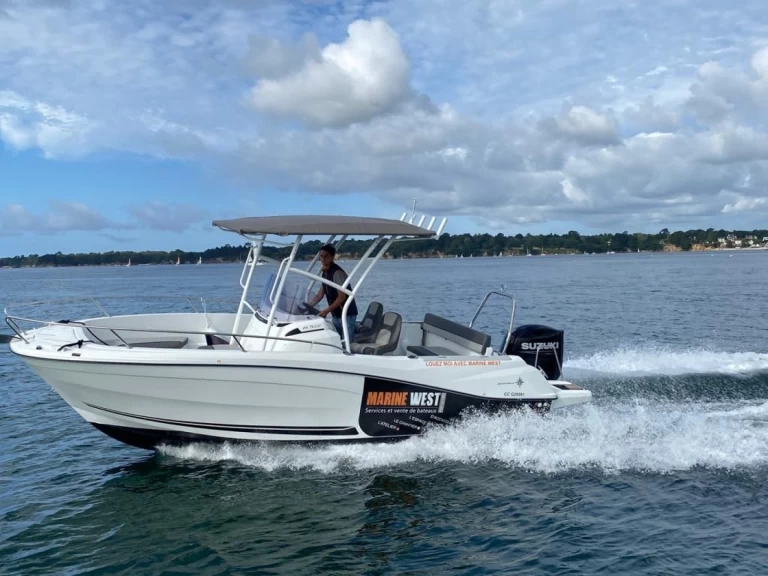 Wynajmij Jeanneau Cap Camarat 6.5 CC Serie 3 w La Forêt-Fouesnant