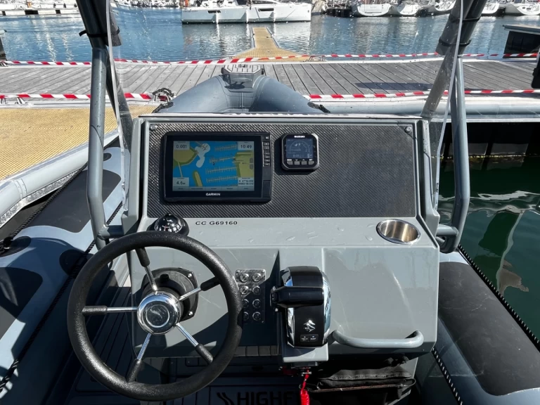 Wynajmij Łódż półsztywna z lub bez skippera Highfield w La Forêt-Fouesnant