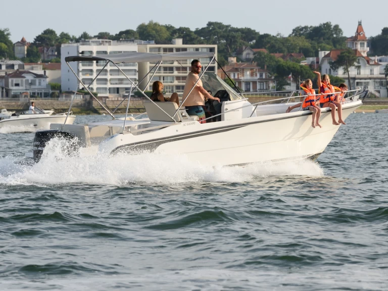 Wynajem łodzi Arcachon tanio Abaco 800 Open CC