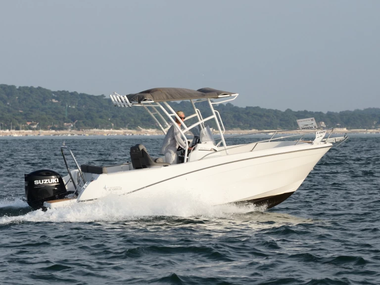 Wynajem w Arcachon- Jeanneau Cap Camarat 6.5 CC Serie 3 na SamBoat