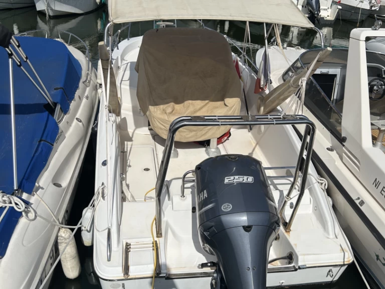 Wynajem w Mandelieu-la-Napoule- Sessa Marine Key Largo 24 na SamBoat