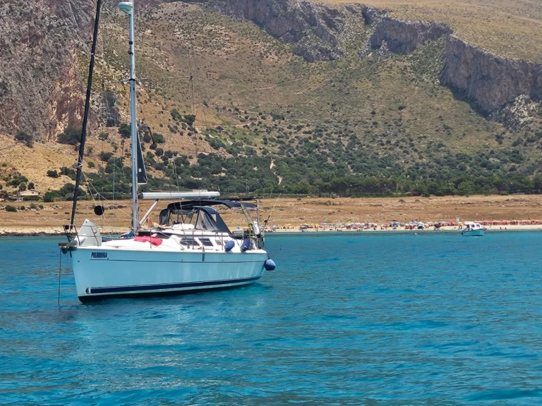 Wynajmij Hunter Hunter 41 DS w Palermo