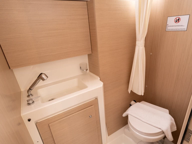 Wynajem łodzi Salerno tanio Oceanis 37.1