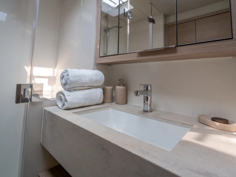 Wynajmij Lagoon Lagoon 55 w Capo d'Orlando