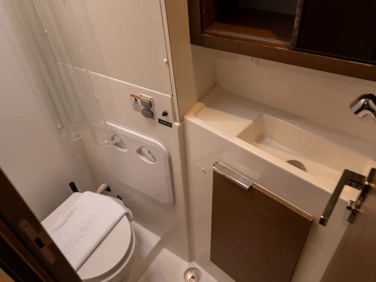 Lagoon Lagoon 40 między profesjonalistami a osobami prywatnymi w Salerno