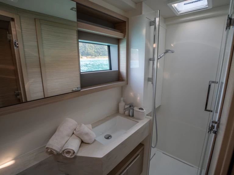 Katamaran do wynajmu w Olbia w najlepszej cenie