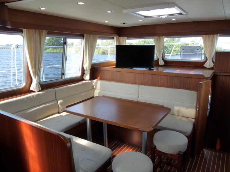 Wynajem Motorówka  z patentem 