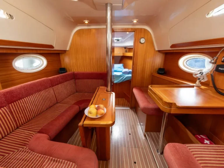 Wynajmij Elan Impression 344 w Kiáto